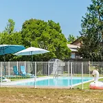 2 - Domaine Des Landes