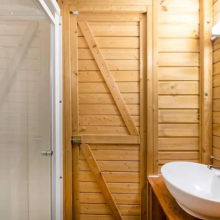 2 - Domaine Des Landes 캠프장 *